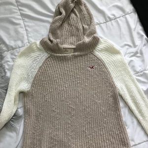 Hollister sweater